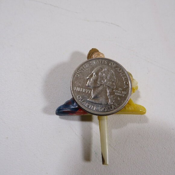 Religious Mary and Baby Jesus Plastic Pick 1980s or older - Picture 6 of 7